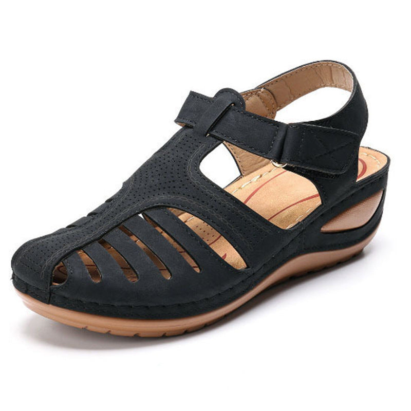 Damen Bequeme orthopädische Sandalette mit geschlossener Zehenpartie und verstellbarem Klettverschluss – Sorelia