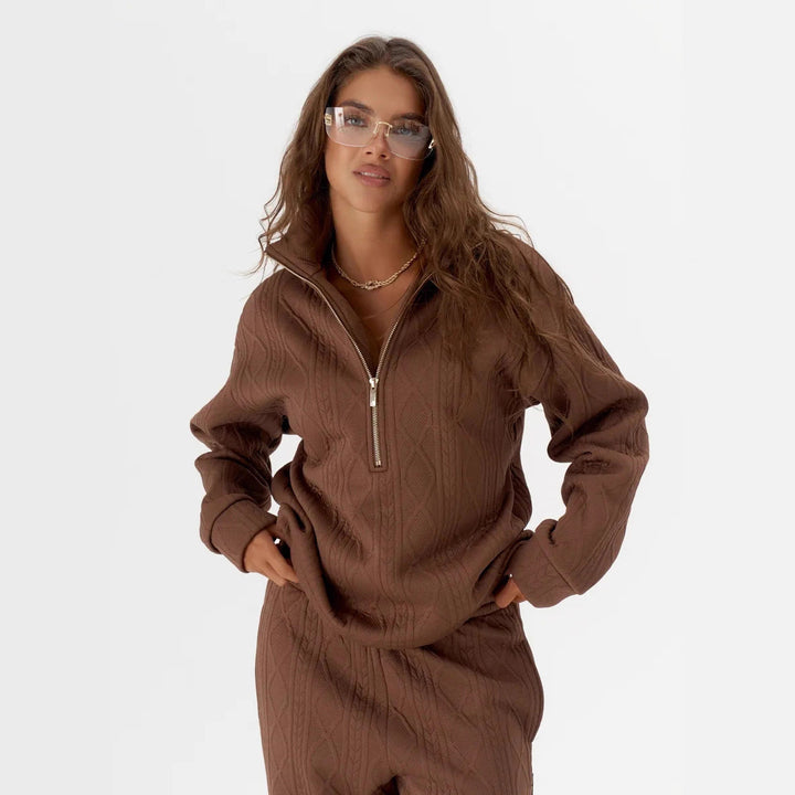Damen Zopfstrick-Lounge-Set mit halbem Reißverschluss und hochtaillierter Jogginghose – Élanora