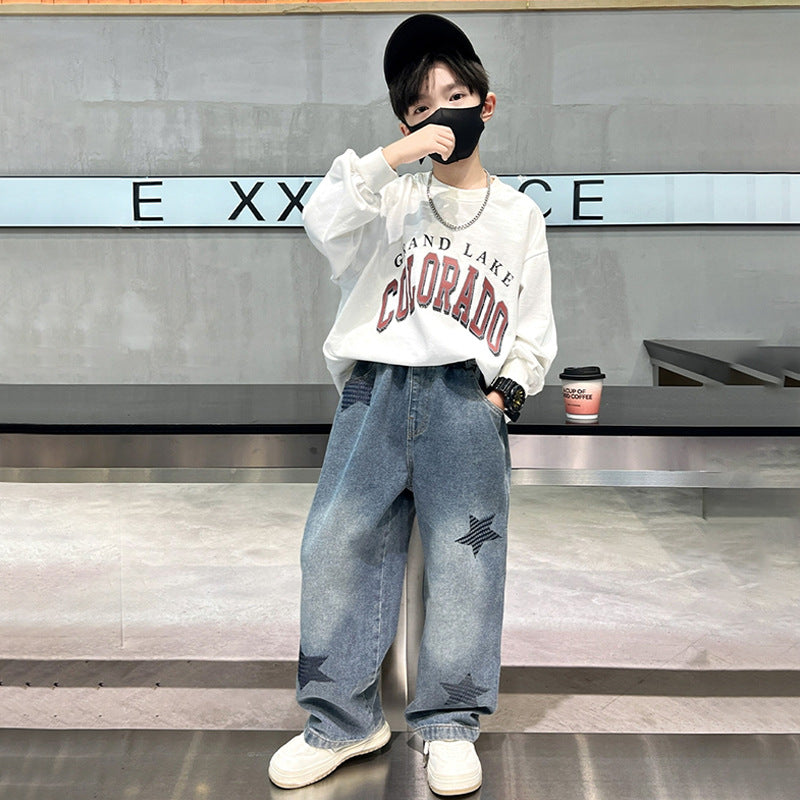 Unisex weite Jeanshose mit Sternenapplikationen Echo Archiv