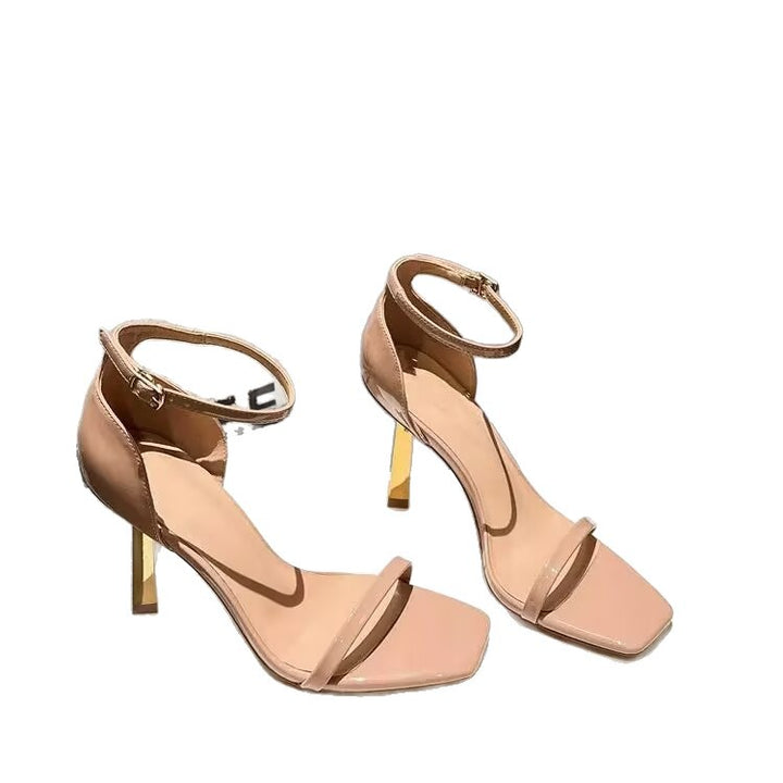 Damen Riemchen‑Sandalette mit quadratischer Zehenpartie und filigratem Metallstiletto – Sorelia