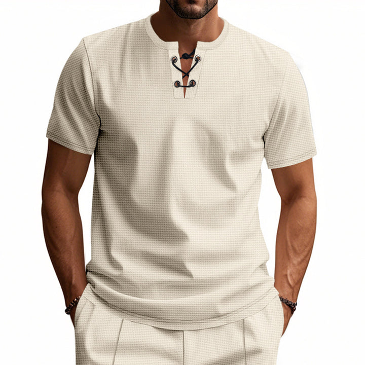 Herren Kurzarm Henley-Shirt mit interessanter Knopfleiste Echoarchiv