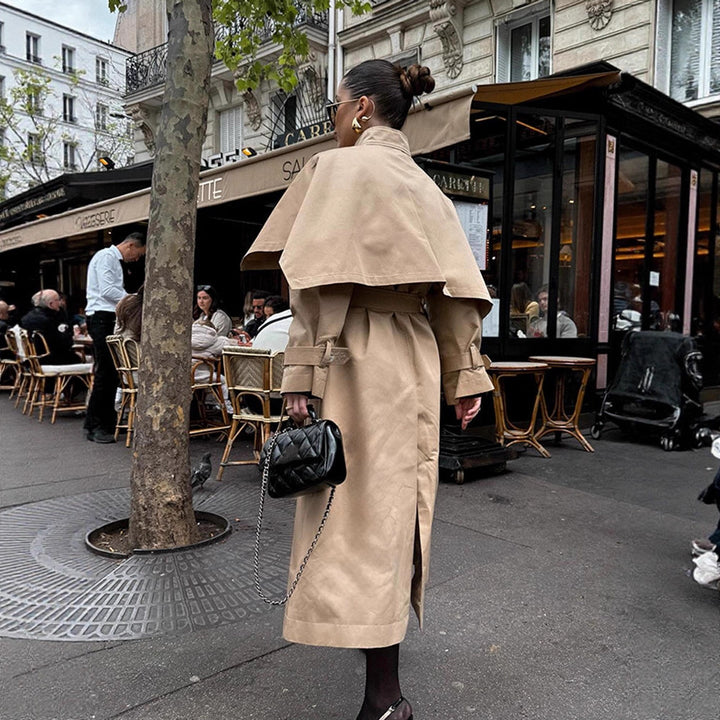 Damen Langer Trenchcoat mit Capelet, Taillengürtel und Sturmkragen Echoarchiv