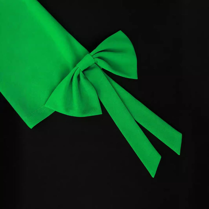 Damen Falten Kleid mit eleganter Kragen- und Ärmelgestaltung Echo Archiv