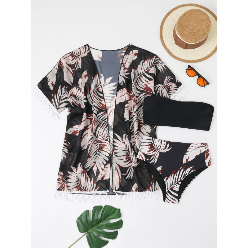 Damen Strandkleid mit floralem Design und fransenverziertem Überwurf Echo Archiv