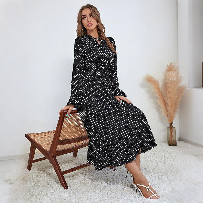 Damen Polka‑Dot Midikleid mit Schlüsselloch‑Detail, Smok‑Taille und Volantsaum – Élara