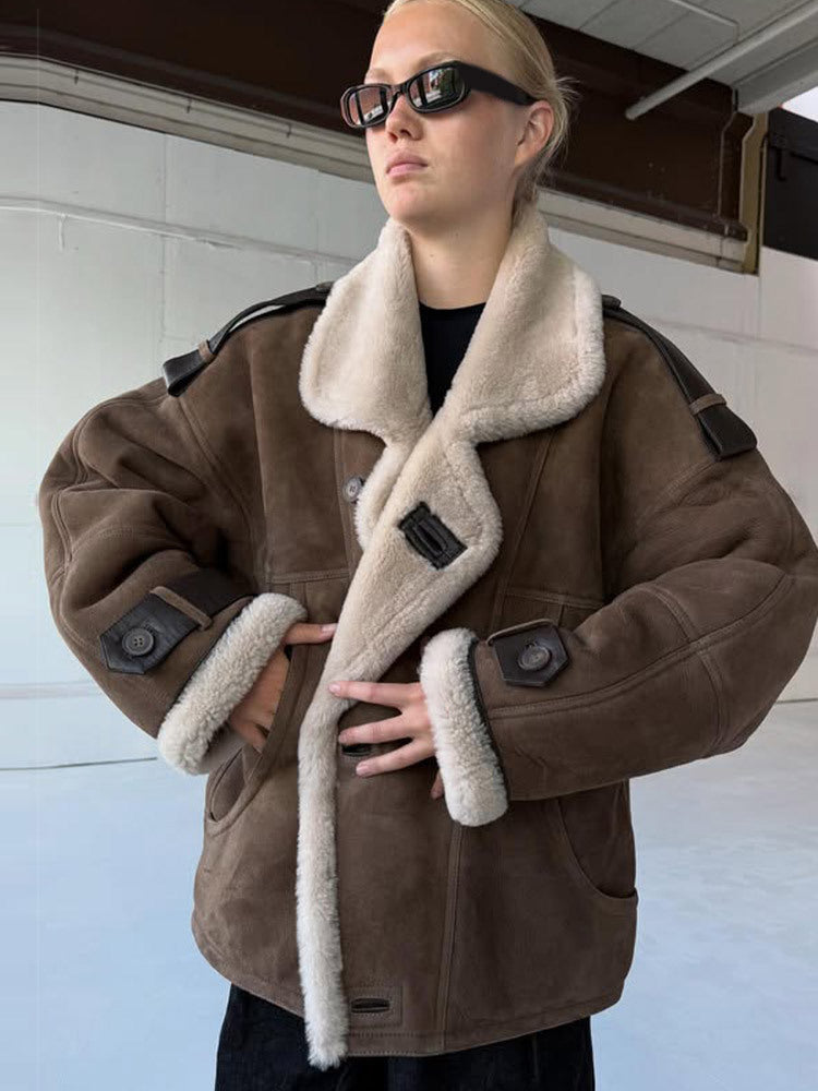 Damen Oversize Shearling‑Imitat Fliegerjacke mit kontrastierenden Besätzen & Schnallen-Details Echoarchiv