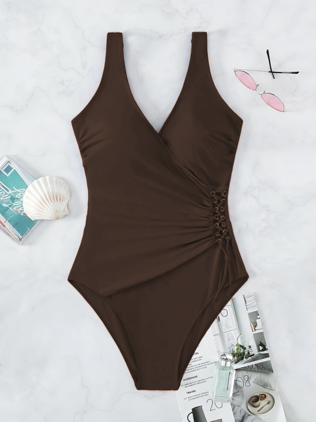 Damen Einteiliger Badeanzug mit raffiniertem Wickeldesign Echo Archiv