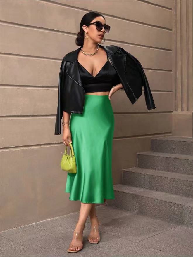 Damen Satin Rock mit schwingendem Saum und elegantem Schnitt Echoarchiv
