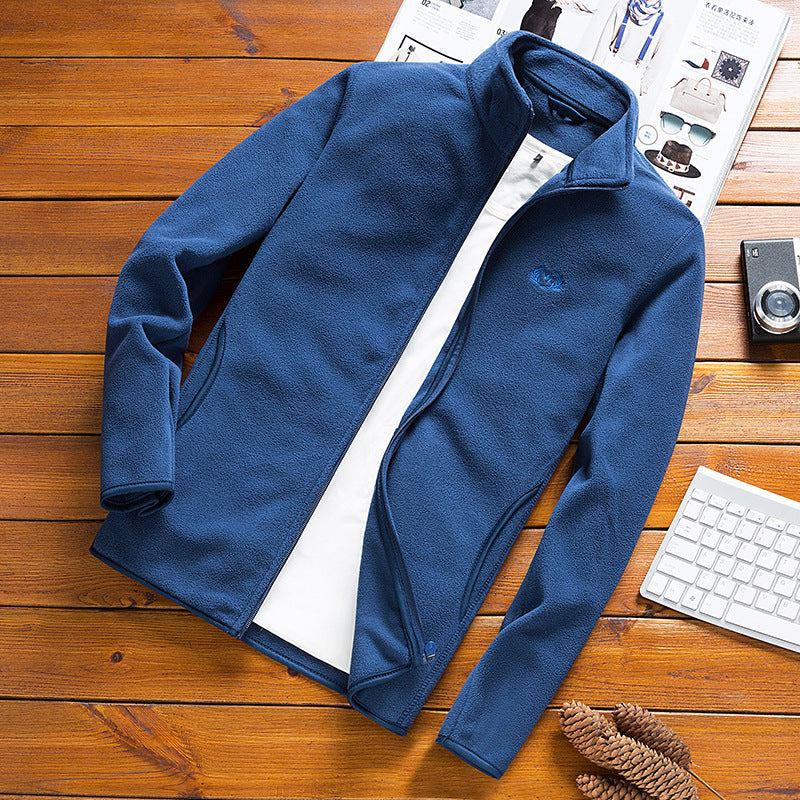 Herren Fleecejacke mit Stehkragen, windabweisender Mikrofaser‑Außenschicht und slim-regular Fit Echoarchiv