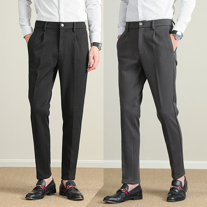 Herren Moderne Business-Hose mit eleganter Nadelstreifenoptik Echoarchiv