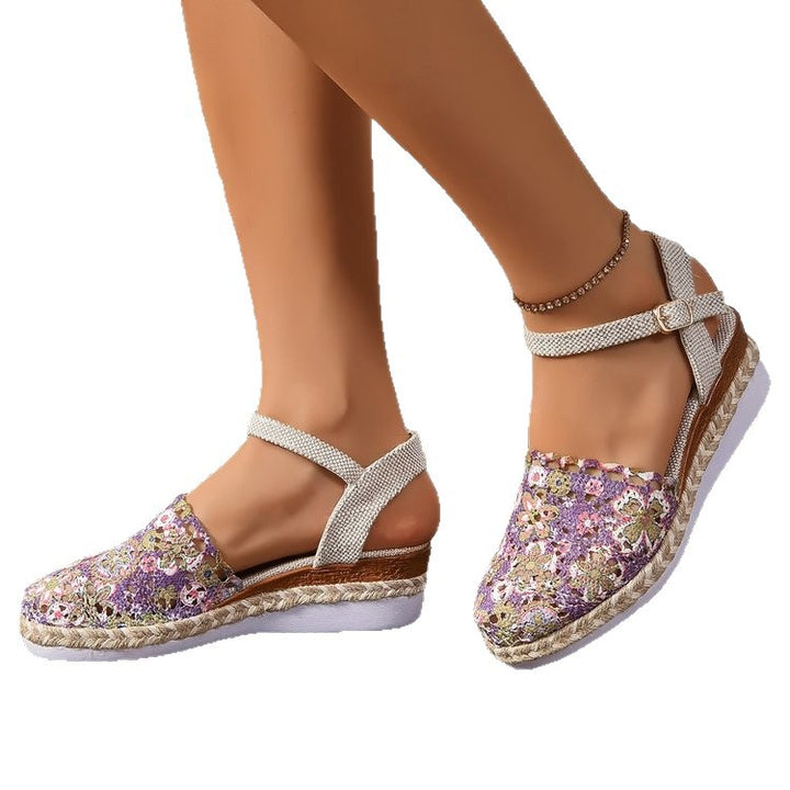 Damen  bestickte Espadrille-Pantoletten mit verstellbarem Knöchelriemen, floraler Häkel-Optik und geflochtenem Jute-Plateau Echo Archiv