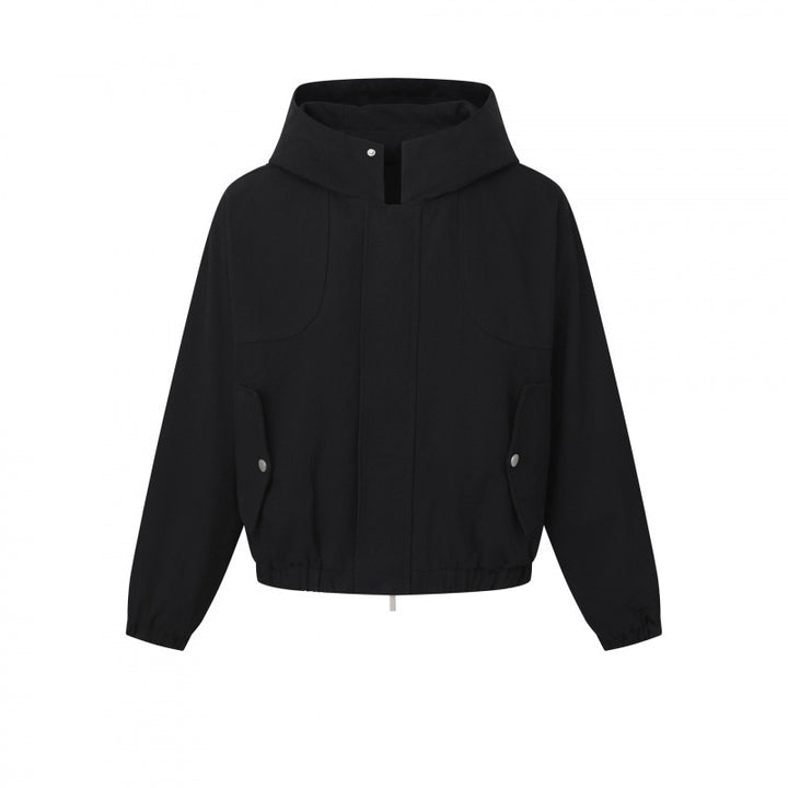 Damen Kurz geschnittene Kapuzen-Blousonjacke mit strukturiertem Gewebe, Pattentaschen und elastischem Saum Echo Archiv