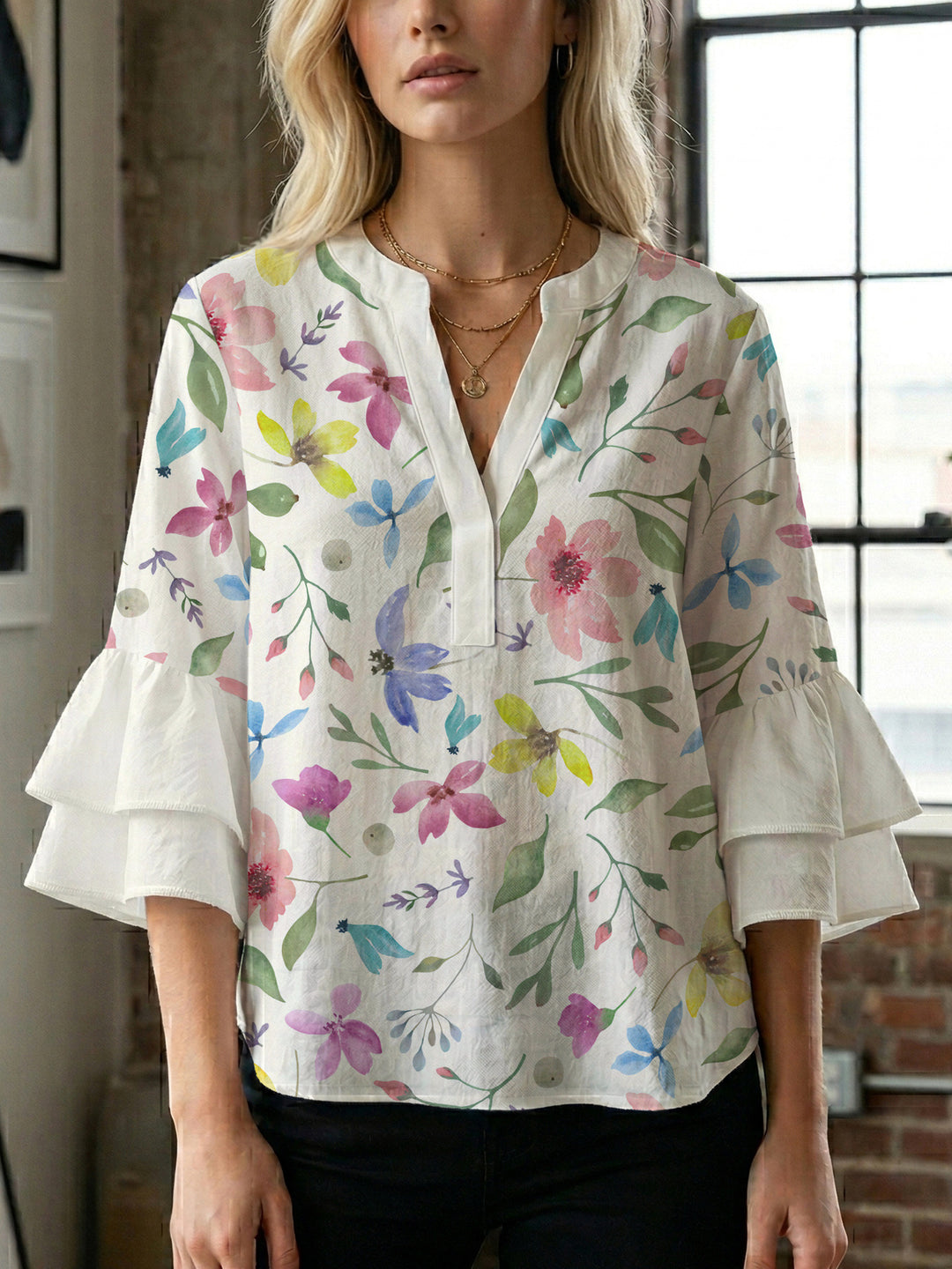 Damen Bluse mit voluminösen Ärmeln und floralem Design Echo Archiv
