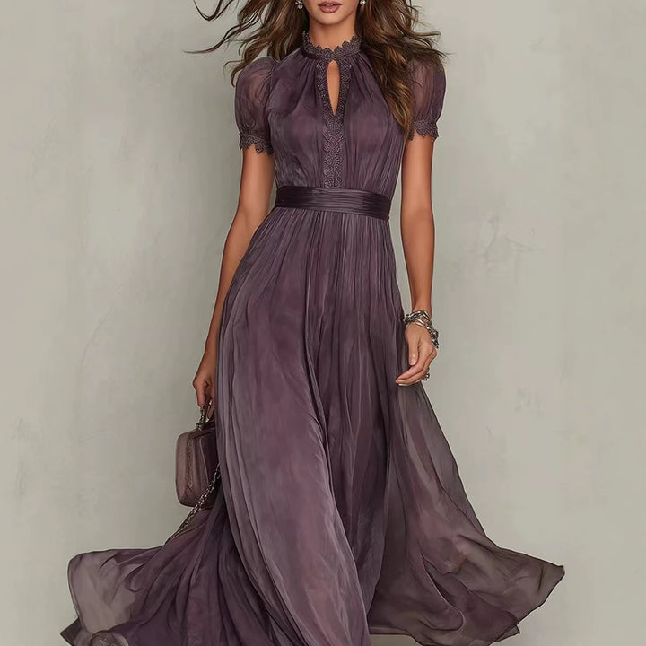 Damen nan langes Chiffon-Abendkleid mit Spitzen‑Stehkragen, Schlüsselöffnung und taillierter Schärpe Echo Archiv