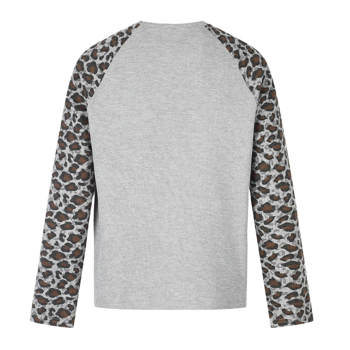 Damen Lässiges Langarmshirt mit Raglanärmeln, Leoparden-Ärmeln und Statement-Print Echoarchiv