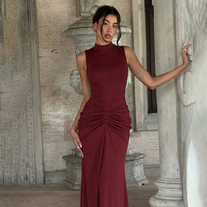 Damen Elegantes Maxikleid mit asymmetrischem Schnitt und hochgeschlossenem Design Echo Archiv