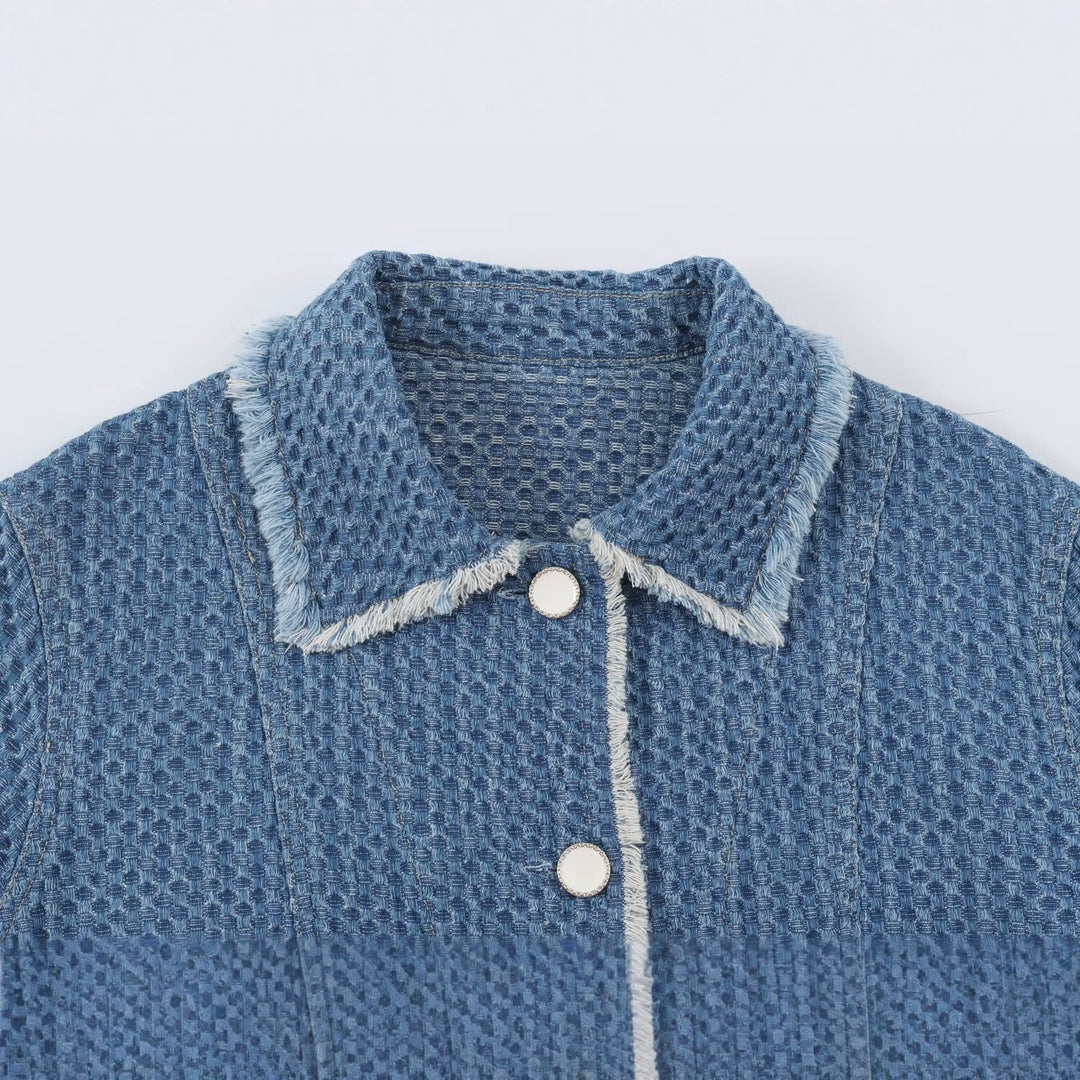 Damen Cropped Boxy-Jeansjacke mit Waffelstruktur, aufgesetzten Pattentaschen und Fransenabschluss Echo Archiv