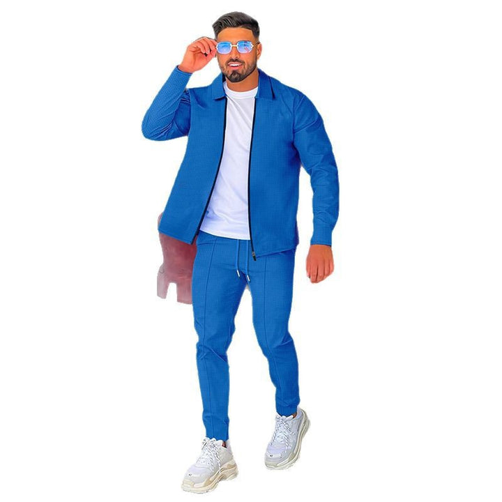 Herren sportliches Trainingsset mit innovativem Strukturdesign Echoarchiv