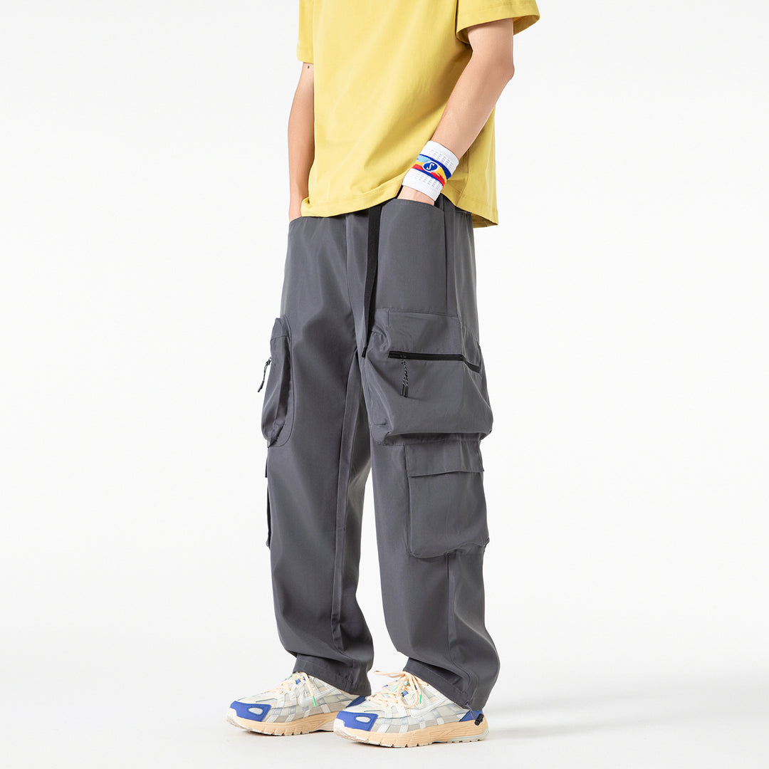 Herren Breite Cargo-Hose im Utility-Design mit elastischem Bund, integrierter Gurt und multifunktionalen Taschen Echo Archiv