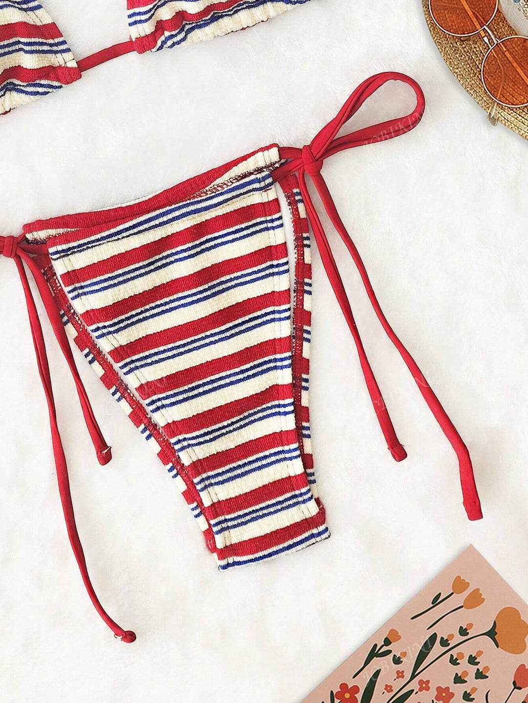 Damen Triangel-Bikini mit buntem Streifenmuster Echo Archiv