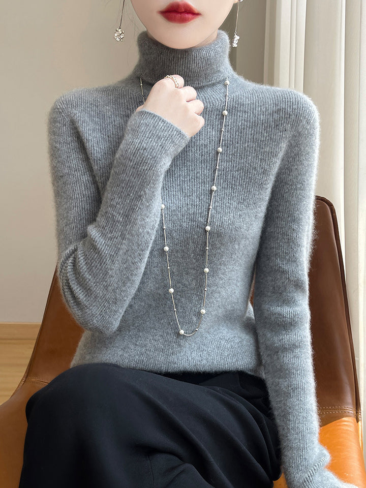 Damen Schmal geschnittener Feinstrick-Rollkragenpullover mit extrafeinem Flauschfinish Echoarchiv