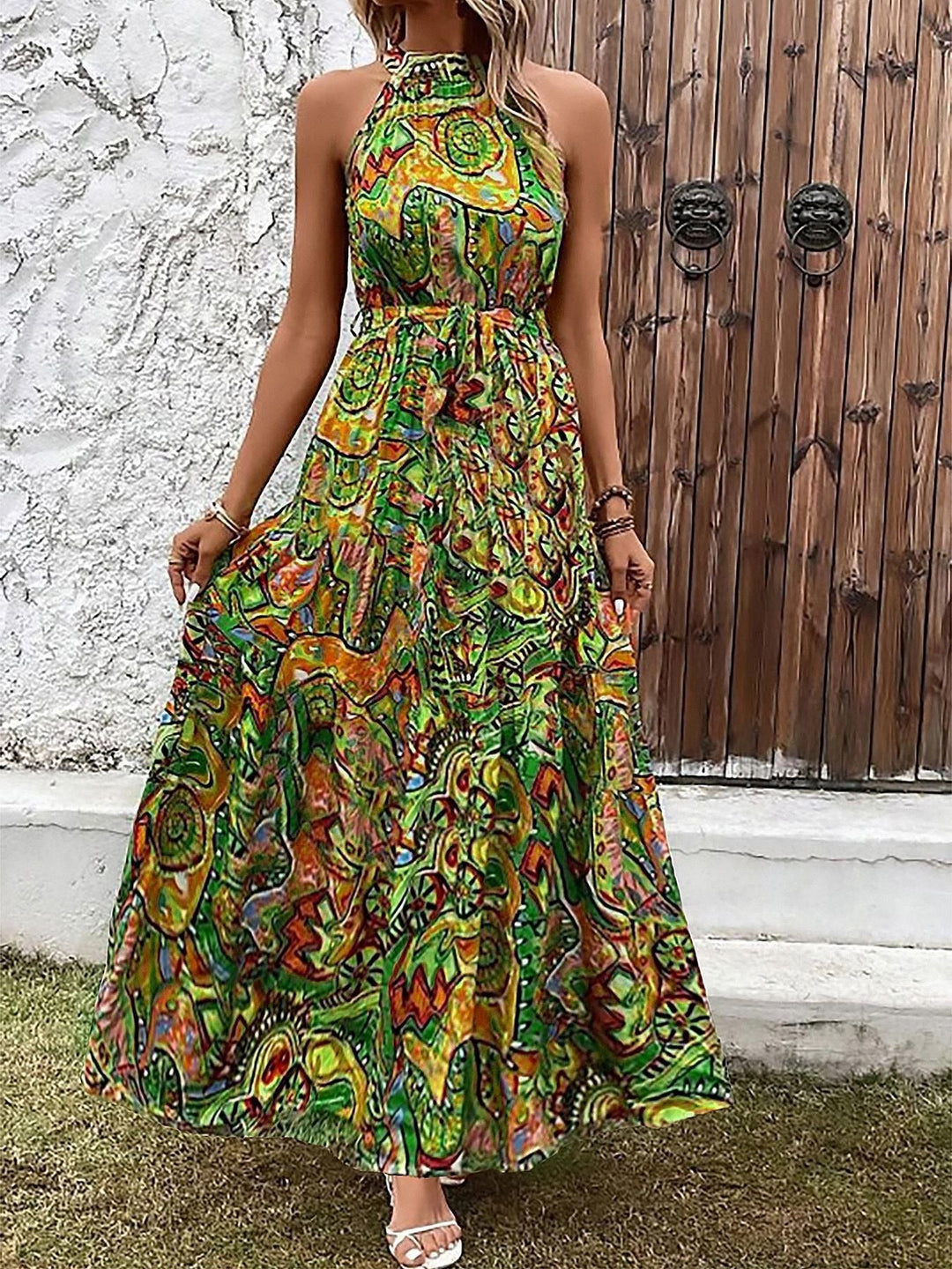 Damen Maxikleid Im Boho-Stil mit Elegantem Halterneck und Seitlichem Bindegürtel Echoarchiv