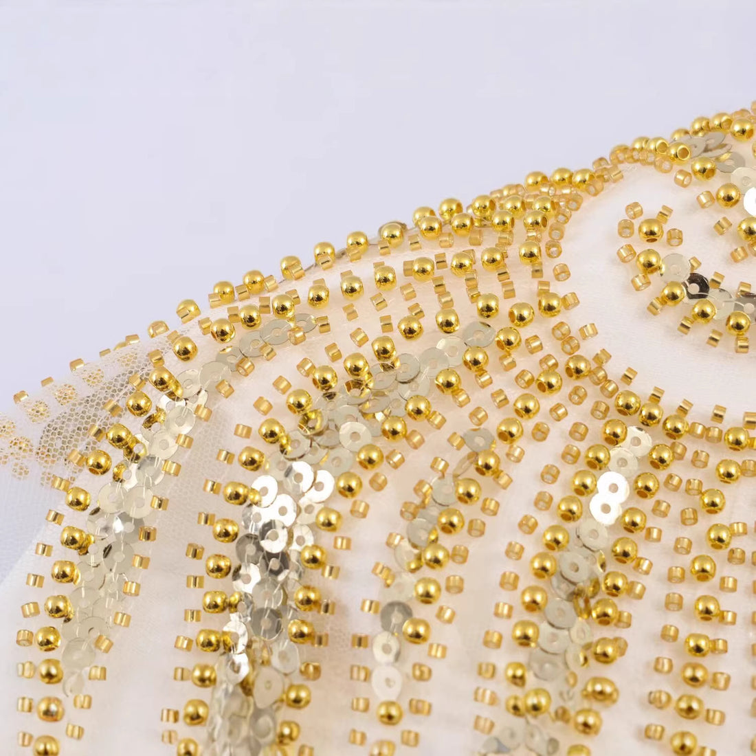Damen Langline-Blazer mit goldbestickten Schultern und Bindegürtel Echoarchiv