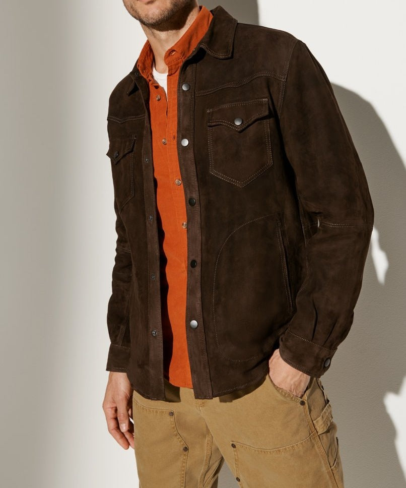 Herren Wildlederjacke mit modernem Schnitt und praktischen Taschen Echoarchiv