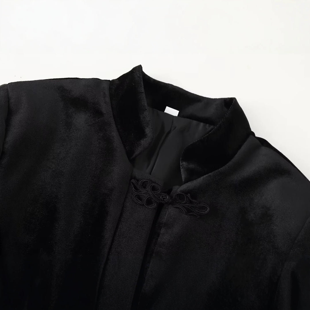 Damen Asymmetrische Kurzjacke mit Stehkragen, Kordelverschlüssen und Quasten-Saum Echo Archiv