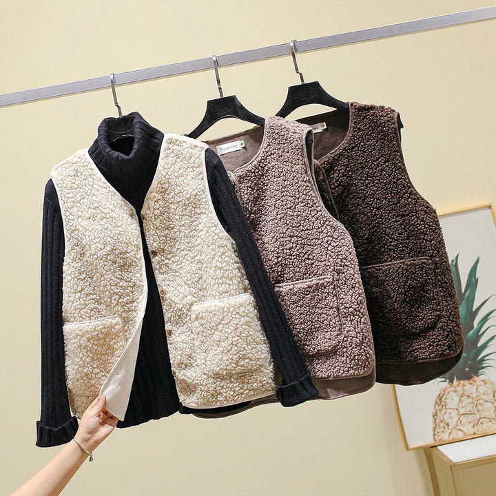 Damen Teddy-Fleece Weste mit Knopfleiste und Aufgesetzten Taschen – Avérine