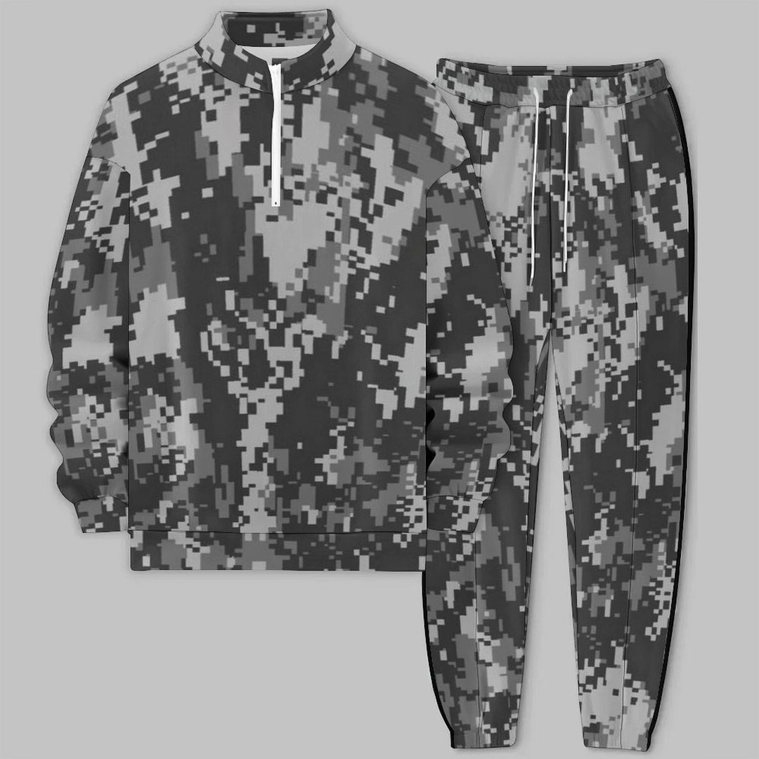 Herren modischer Trainingsanzug im trendigen Camouflage-Design Echoarchiv