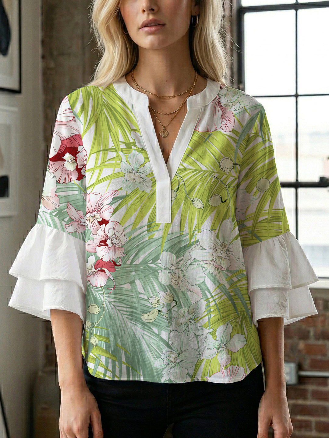 Damen elegantes Blusenshirt mit voluminösen Rüsenärmeln und grafischem Blumendesign Echo Archiv