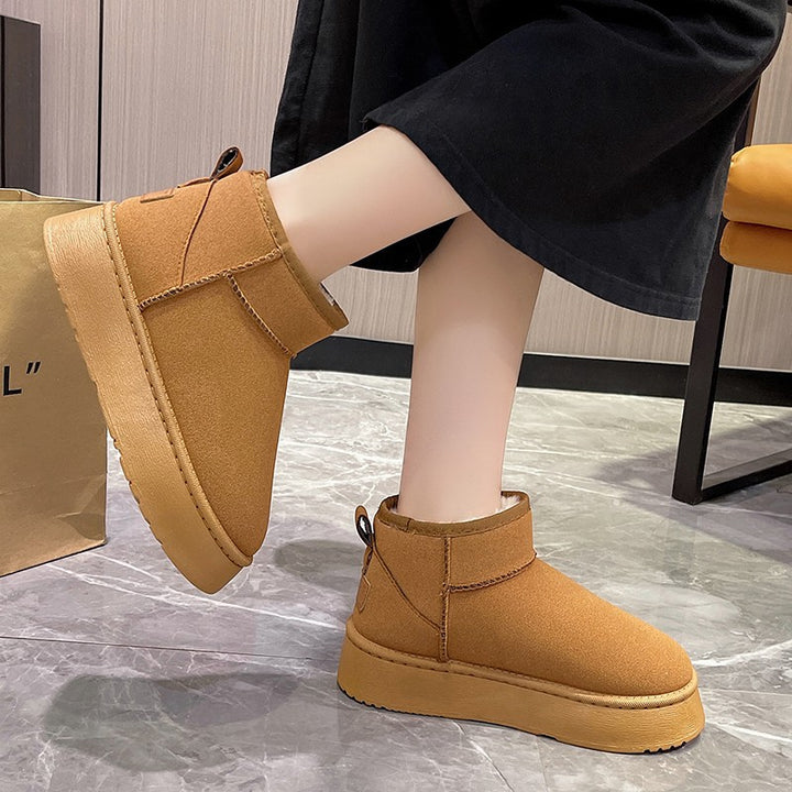 Damen Gefütterte Kurzschaft Winterboots mit Kunstfellfutter Plateau‑Sohle und Pull‑On Echo Archiv