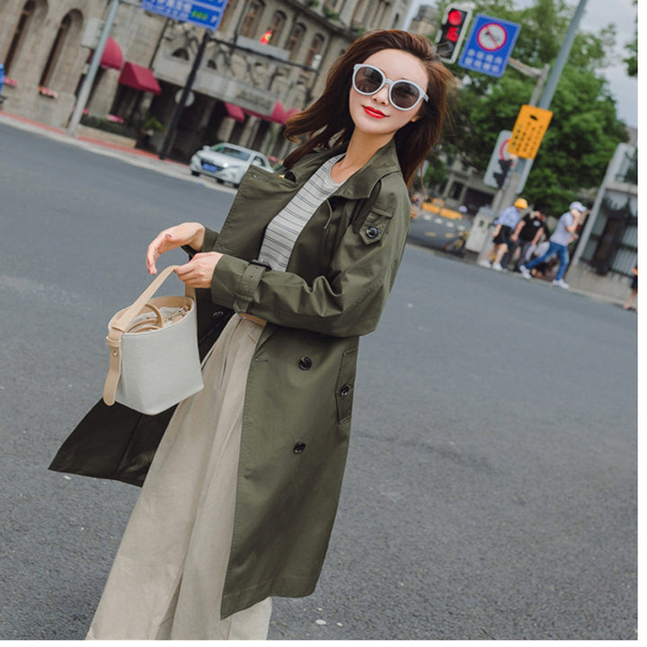 Damen Midilanger Trenchcoat mit taillierendem Bindegürtel und verstellbaren Manschetten Echoarchiv