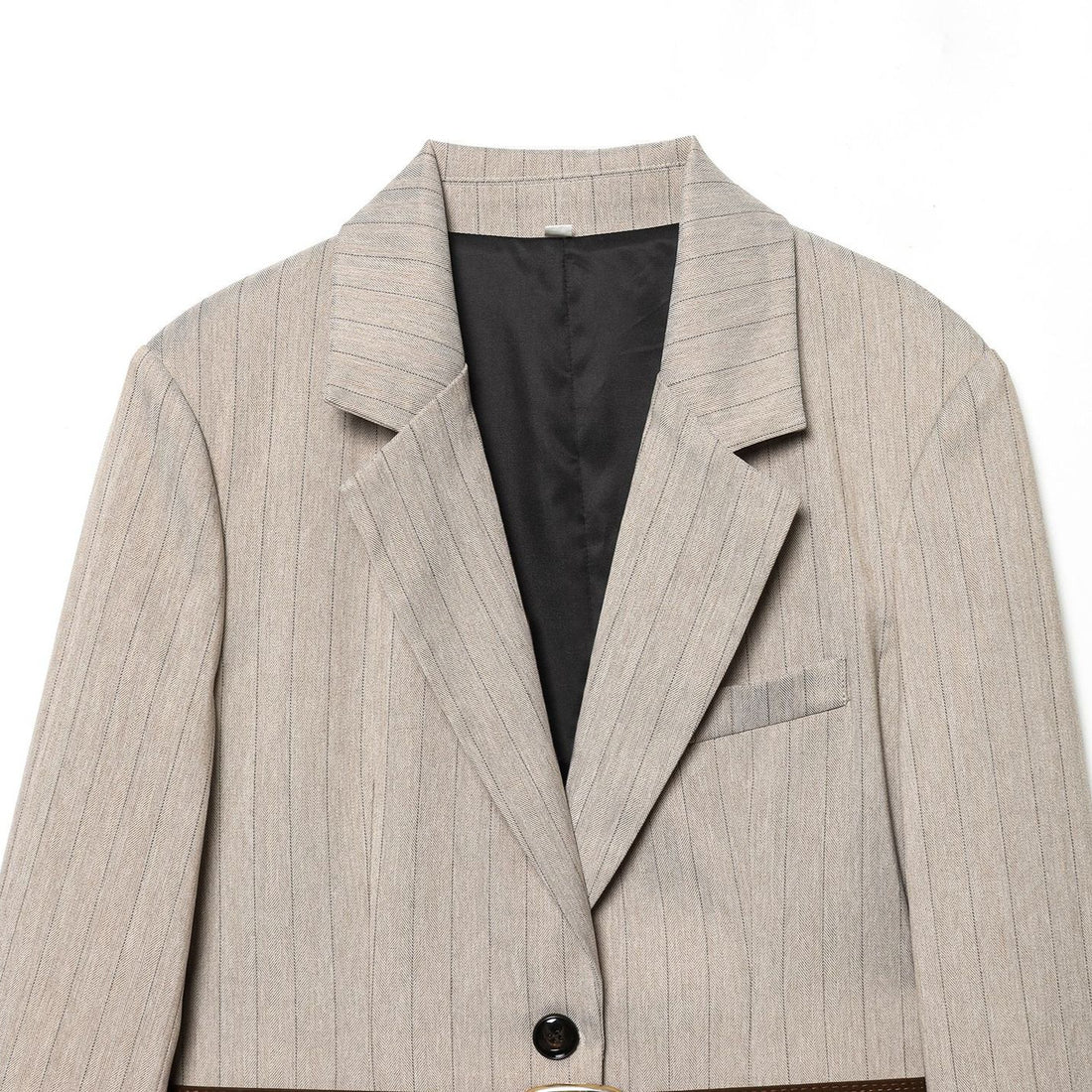 Damen taillierter Nadelstreifen-Blazer mit dekorativem Gürtel und Pattentaschen – Valéne