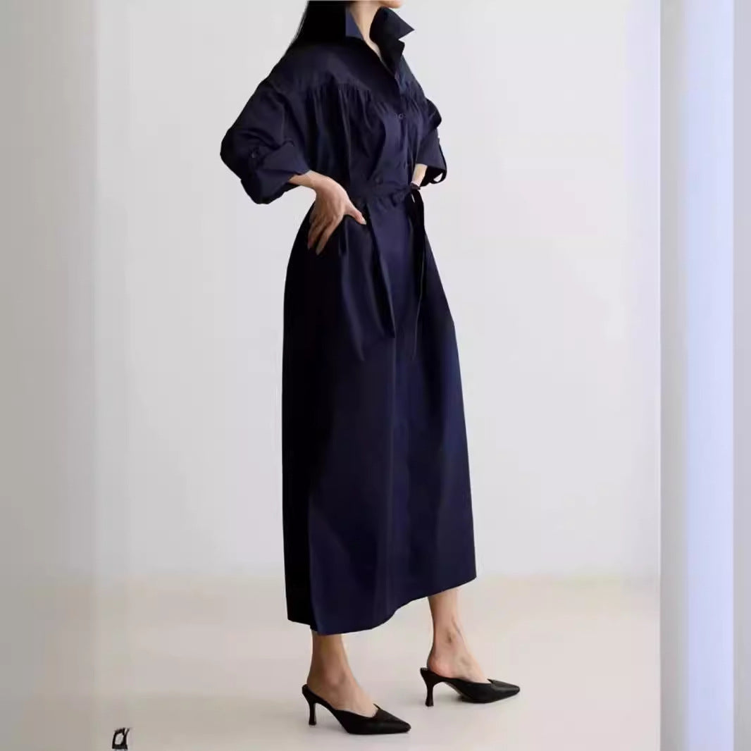 Damen Langärmliges Hemdblusen‑Maxikleid mit strukturierter Schulterpasse und Bindegürtel Echoarchiv