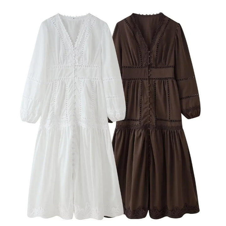 Damen 80+ Maxikleid mit V‑Ausschnitt, Spitzenbesatz, Knopfleiste und Ballonärmeln Echo Archiv