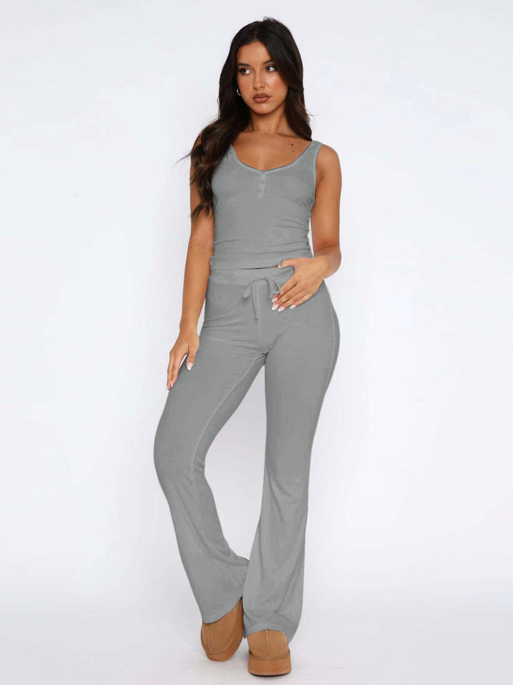 Damen lässiges Freizeit-Set mit kurzer Bluse und weiten Hosen Echo Archiv
