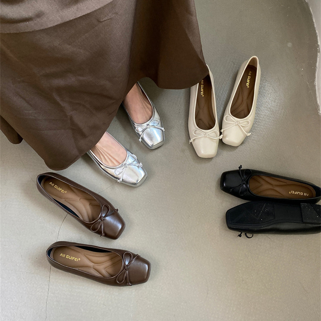 Damen klassisch geschnittene Ballerinas mit zierlichem Schleifenakzent und komfortabler Fußbettung Echoarchiv