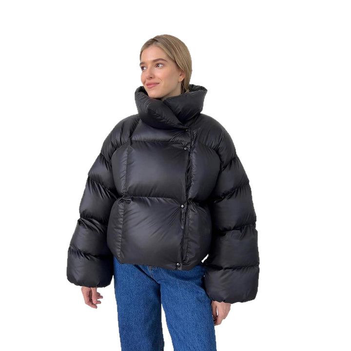 Damen extravagante Oversize Steppdaunenjacke mit extravoluminöser Kapuze Echoarchiv