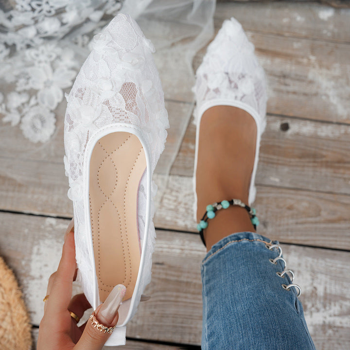 Damen elegante spitze Ballerinas mit floralen Akzenten Echoarchiv