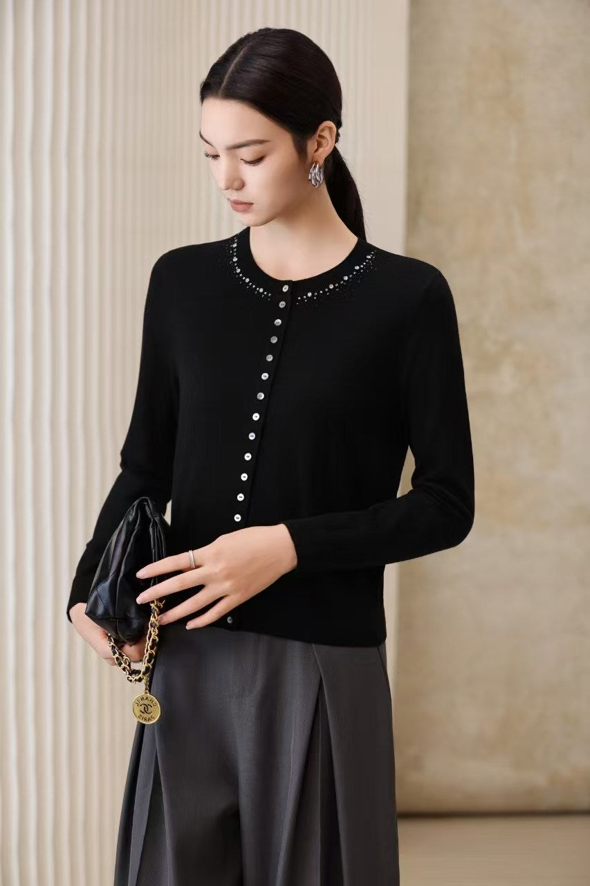 Damen Feiner Feinstrick-Cardigan mit Perlendekor am Rundhalsausschnitt Echo Archiv