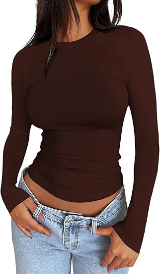 Damen Körpernahes Langarmshirt im Cropped-Look mit verlängerten Ärmeln und Daumenloch – Avérine