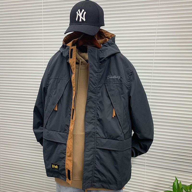 Herren funktionale Outdoor-Jacke mit praktischen Taschen und verstellbarem Bund Echoarchiv