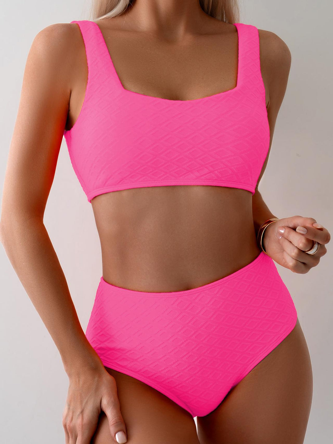Damen Hochtailliertes Bikini-Set mit strukturiertem Oberteil Echo Archiv