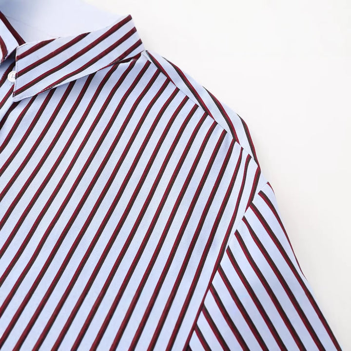 Damen Gestreifte Oversize-Hemdbluse mit Kentkragen und langen Manschetten Echoarchiv