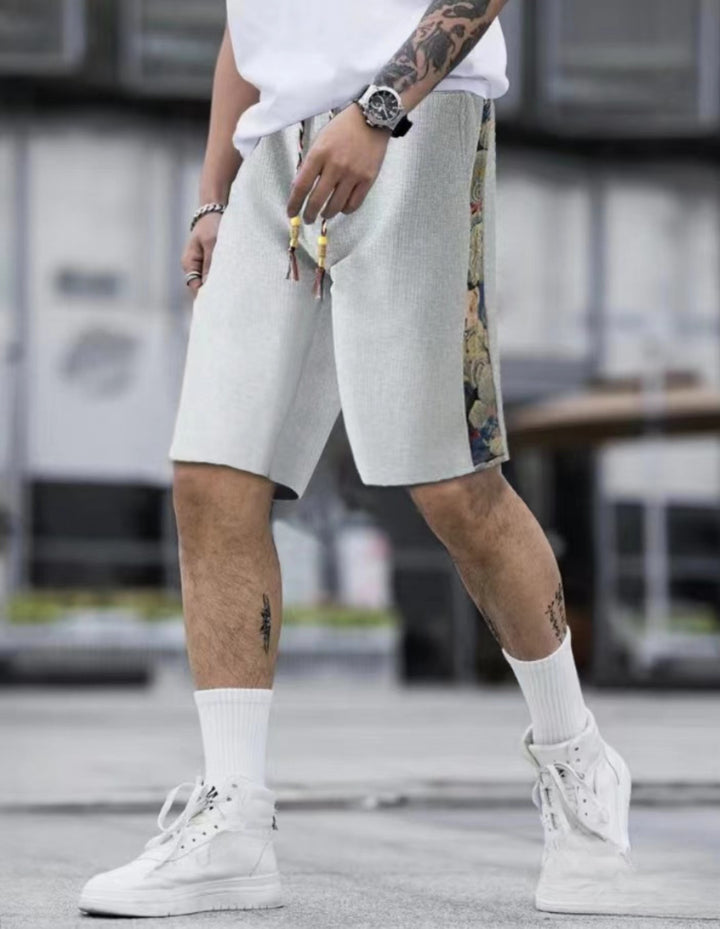 Herren modische Shorts mit seitlichen Taschen und farbigen Akzenten Echoarchiv