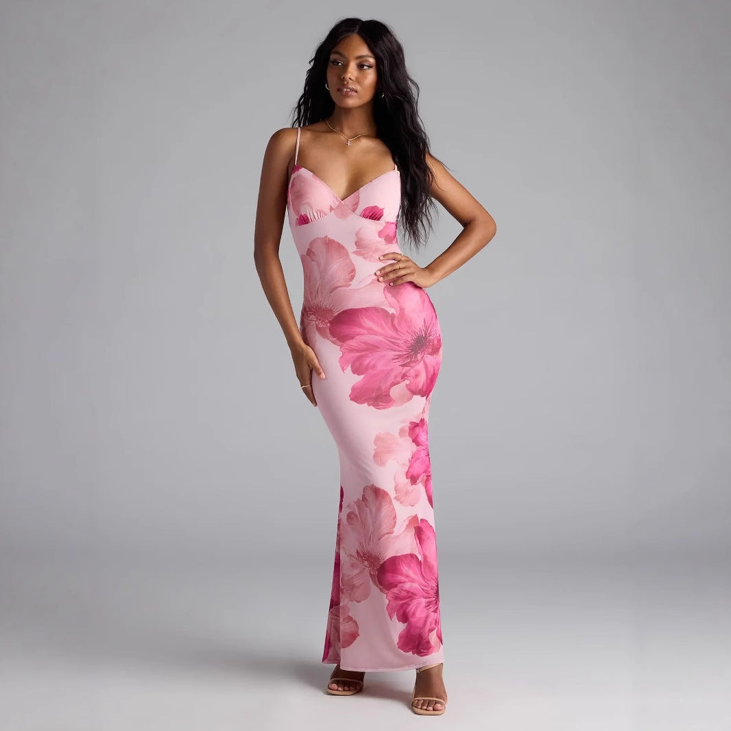 Damen Elegantes Blumenmaxikleid mit feinen Spaghettiträgern und figurbetontem Schnitt Echo Archiv