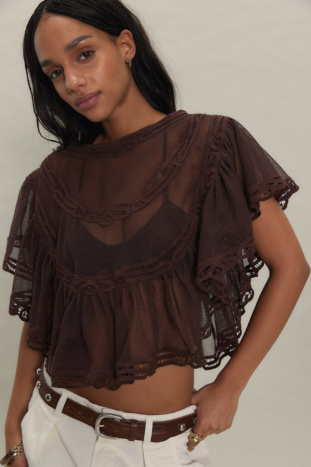 Damen Elegante Häkelbluse mit voluminösen Rüschendetails und transparentem Stoff Echo Archiv