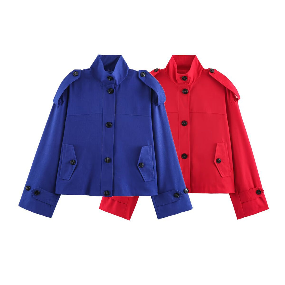 Damen Kurz geschnittene Utility‑Jacke mit Stehkragen, Schulterklappen und Pattentaschen Echo Archiv